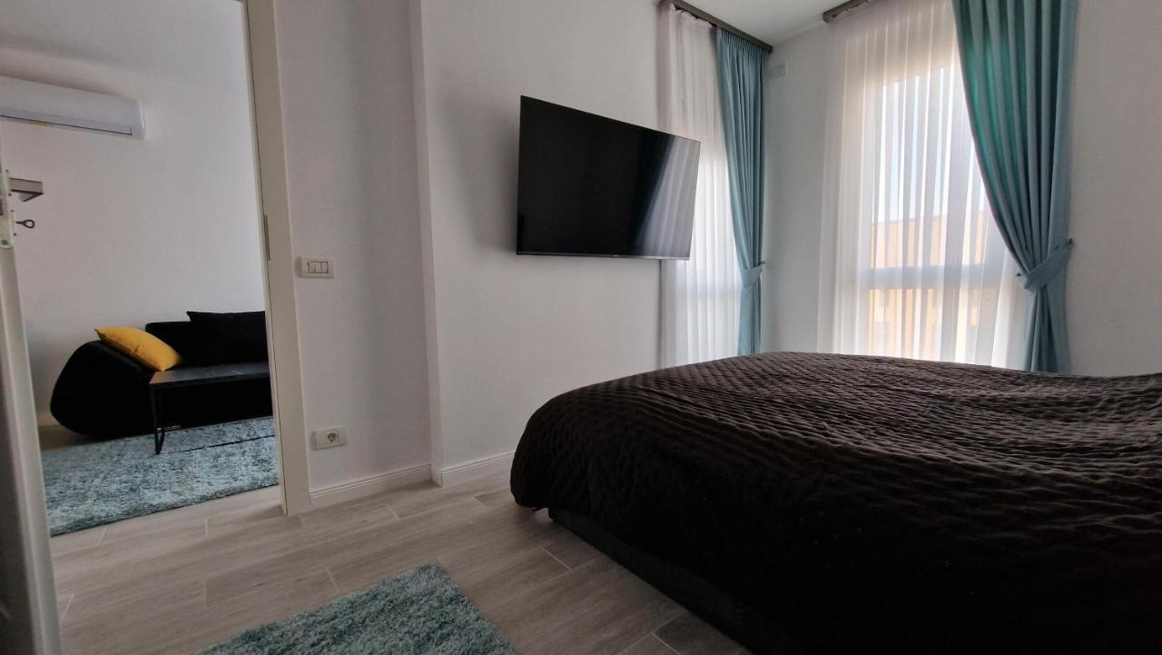 West Homes 34 Oradea Exterior photo