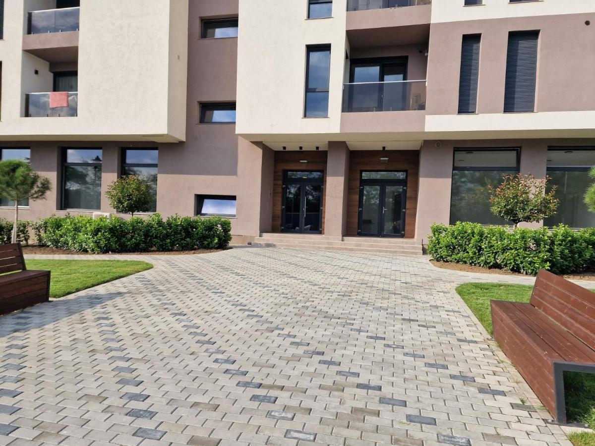 West Homes 34 Oradea Exterior photo
